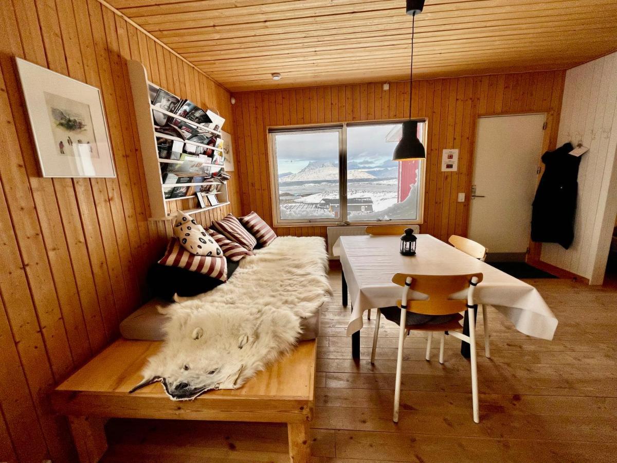 Inuk Hostels Nuuk Extérieur photo