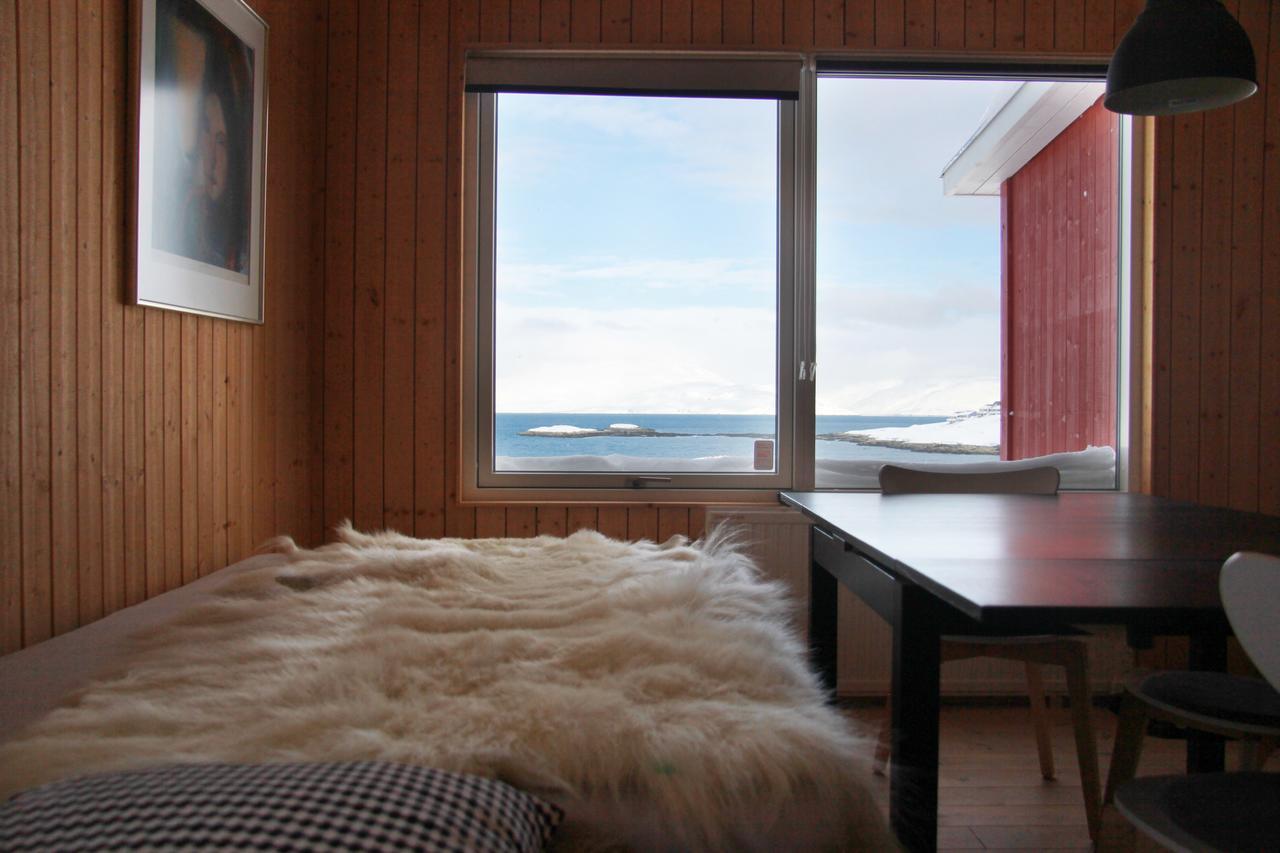 Inuk Hostels Nuuk Extérieur photo